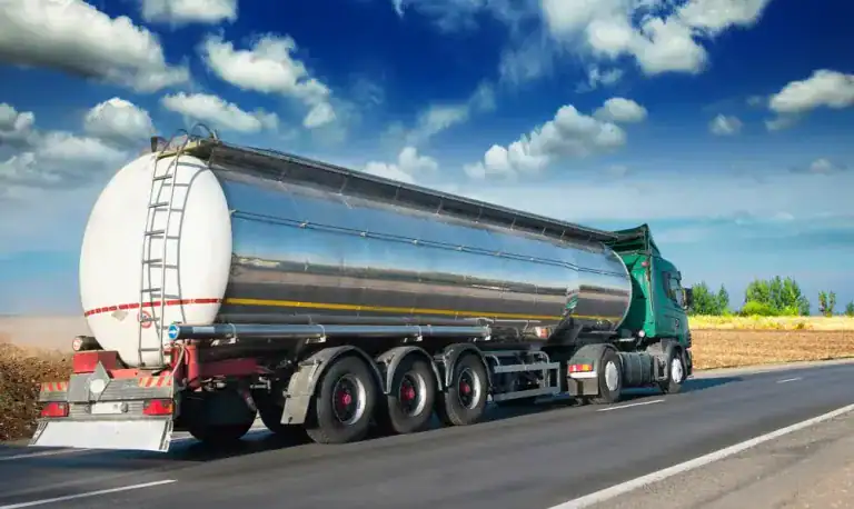 The Role of Wholesale Motor Oil Companies: Ensuring Quality Lubricants for Automotive Industry
