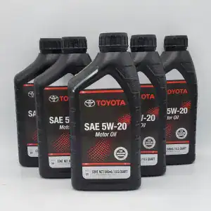 Toyota SAE 5W-20 Synthetic Blend Motor Oil 6 Quarts (Case)